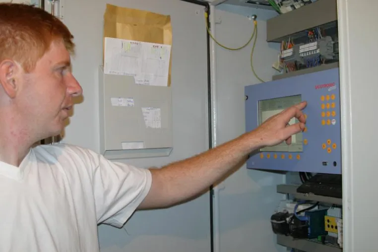 Bild: Elektronik reguliert den Energiehunger des 4-Sterne Hotels Berwanger Hof