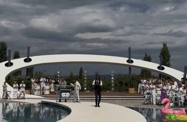 Rekordzuschauerzahlen im ZDF Fernsehgarten! SOS Project x U Jean begeistern mit neuer Single "Vivo Vivo" Bild: Rekordzuschauerzahlen im ZDF Fernsehgarten! SOS Project x U Jean begeistern mit neuer Single "Vivo Vivo"