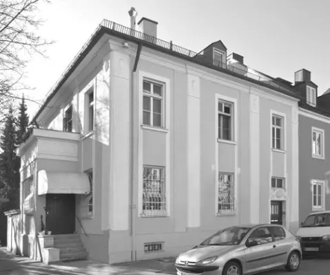 Bild: Zwei Gewerbeimmobilien und ein entwicklungsfähiges Grundstück in München wechseln die Eigentümer
