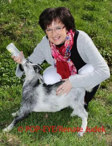 Monika Martin - Ihr Herz schlägt für die Tiere Bild: Monika Martin - Ihr Herz schlägt für die Tiere