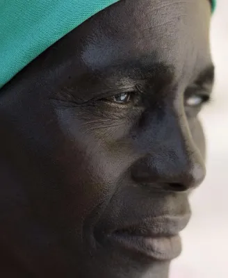 Bild: HelpAge Deutschland zeigt die Fotoausstellung "Afrikas Großmütter im Kampf gegen AIDS" in Berlin