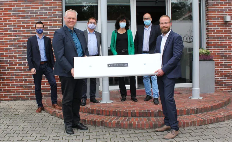 Bielefelder Unternehmen mit Hightech gegen Corona: Minister Björn Thümler über professionelle Luftreinigung Bild: Bielefelder Unternehmen mit Hightech gegen Corona: Minister Björn Thümler über professionelle Luftreinigung
