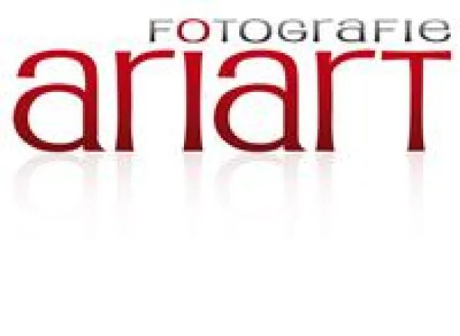 Bild: Der etwas andere Fotokurs. Das neue Fotoprojekt "Farbrausch" bei Fotokurse Düsseldorf und ariart Fotografie