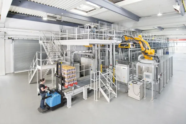 Bild: Dematic präsentiert mit AMCAP ein vollautomatisches Palettiersystem