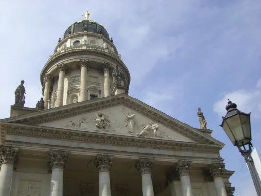 Bild: Bauphysik-Theorie und Praxis unter einen Hut gebracht