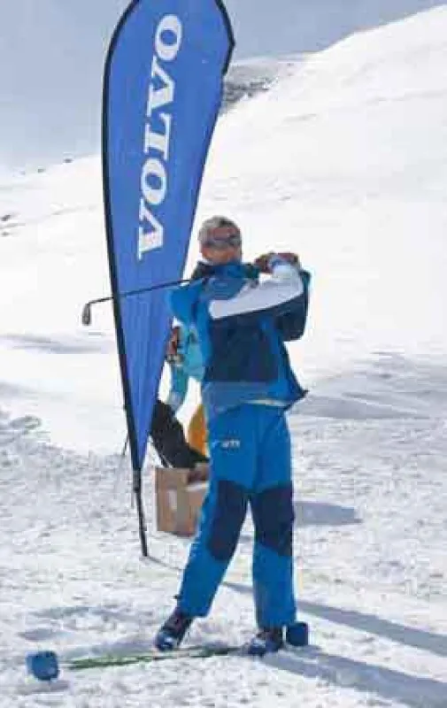 Michael Konsel beim Abschlag