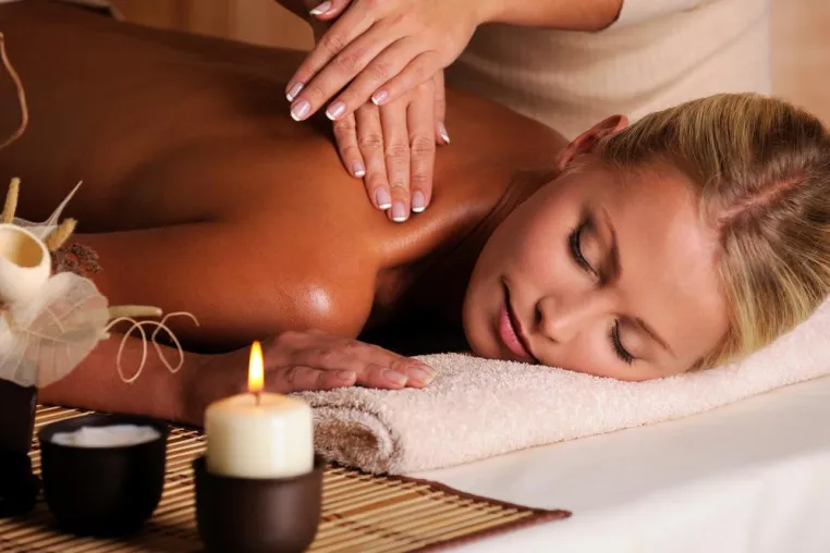 Bild: Mobile Massagen der RelaxOne GmbH: Erholsame Wellnesserlebnisse & Auszeit vom Alltag