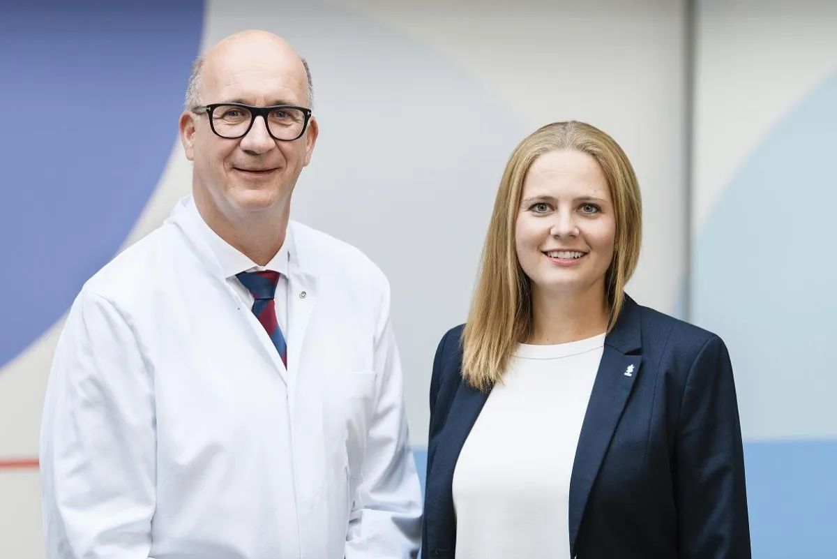 Geschäftsführerin Jasmin Schmelmer freut sich schon auf die Zusammenarbeit mit Dr. Holger Herzing