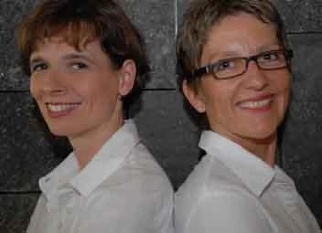 von li.: Die Agenturinhaberinnen Tine von Tein und Birgit Schramm freuen sich über die Auszeichnung. Foto: Linda Holzner