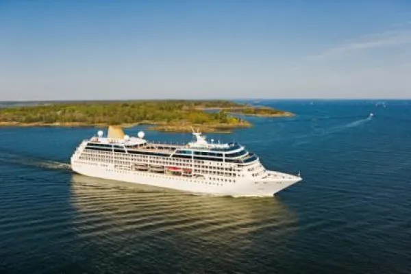Bild: Adonia fährt künftig wieder unter der Flagge von P&O Cruises