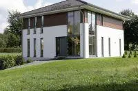 Bild: Unser Haus des Monats: Außergewöhnliche Stadtvilla mit viel Glas