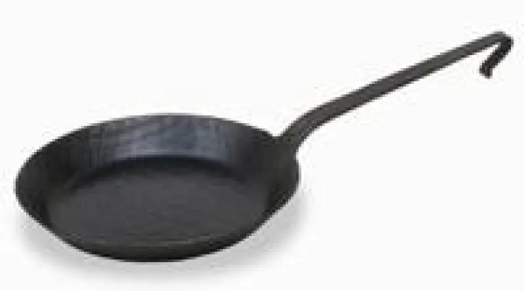 Bild: Kochen in Helmensdorfer Eisenpfannen