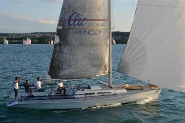 Tag-Nacht-Regatta für Zuschauer und Segler ein Erlebnis Bild: Tag-Nacht-Regatta für Zuschauer und Segler ein Erlebnis