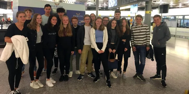 Schüleraustausch Costa Rica: wie Alicia gestartet ist und ihre Erfahrungen mit Familie, Schule und Sprache Bild: Schüleraustausch Costa Rica: wie Alicia gestartet ist und ihre Erfahrungen mit Familie, Schule und Sprache