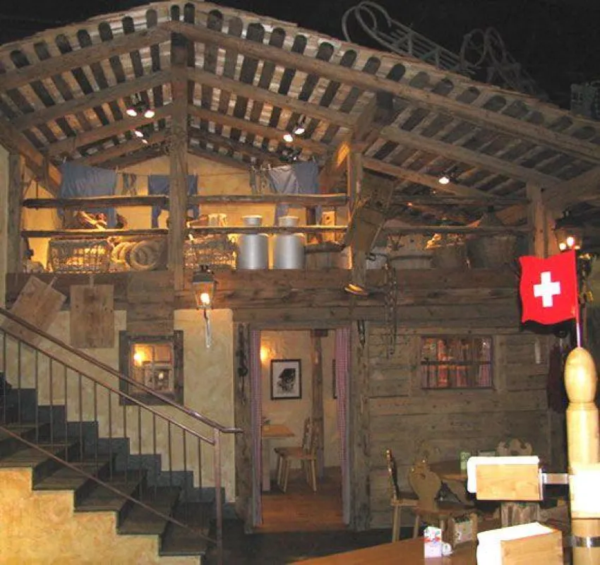 Marché® Plaza Senayan verzaubert Indonesien mit Schweizer Köstlichkeiten in einer atemberaubenden Atmosphäre inmitten originalgetreuen Schweizer Chalets aus dem 16. Jahrhundert.