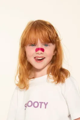 Bild: Neue Produktkategorie im Kids-Segment:  SNOOTY bringt duftende Nasenstripes auf  den Markt 