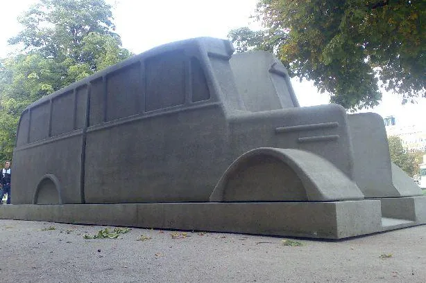 Bild: Spendenaufruf - "Denkmal der Grauen Busse" für Pirna