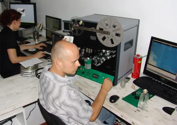 Bild: „Filmüberspielungen brauchen Fingerspitzengefühl" - screenshot in Berlin bringt Super 8 und 16mm auf Video