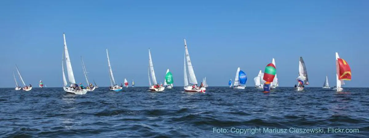 Segeln und Immobilien ? eine tolle Kombination / Foto Copyright: Mariusz Cieszewski, Flickr.com