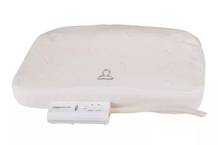 Bild: Was tun gegen Schnarchen?