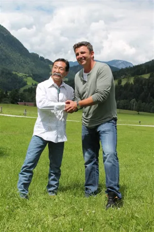 “American Doctor” traf Bergdoktor Hans Sigl Bild: “American Doctor” traf Bergdoktor Hans Sigl