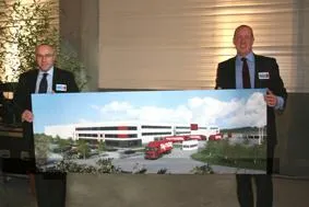 Bild: Alpha Industrial übergibt pünktlich mit festlichem Akt erstes Mega-Distributionszentrum an TK Maxx in Bergheim