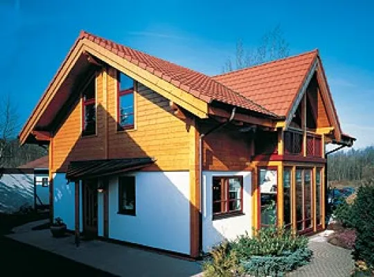 Bild: Natürlichkeit mit Stil - Ausstellungen Eigenheim & Garten zeigen schicke Fertighäuser aus ökologischen Baustoffen