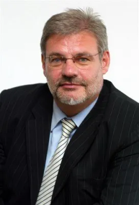 Bild: Verstärkung für peterka & rosenthal