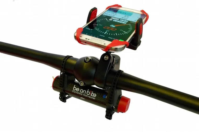 Bild: Das Handy mit Pedalkraft laden und die TachoApp genießen - nun noch effizienter mit dem Dynamo Harvester Plus
