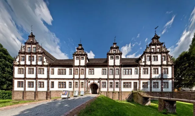 Bild: Der Knochen vom Einhorn - Kuriositäten im Schloss Bevern