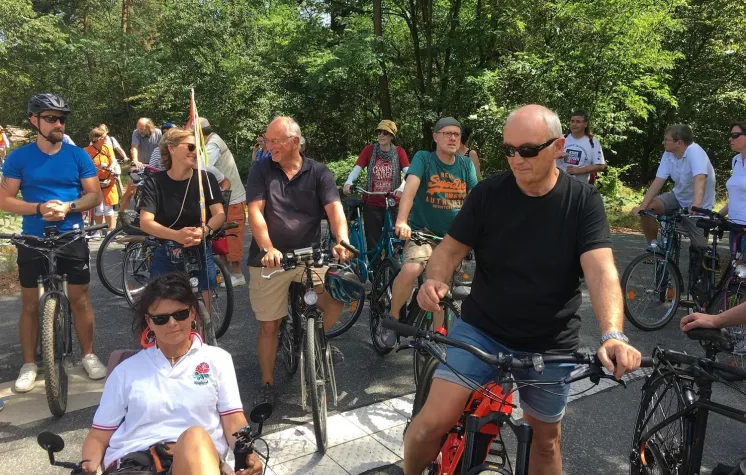 Erlebnis-Radtour führt Bürger durch das Lyoner Quartier Bild: Erlebnis-Radtour führt Bürger durch das Lyoner Quartier
