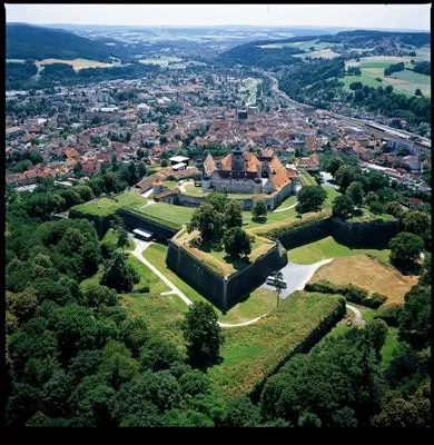Bild: Goldener Herbst in Kronach: Beim Museumsfest öffnet eine der größten Festungsanlagen Europas ihre Tore