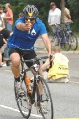 Bild: Die Feuchteklinik® präsentiert den Berlin Triathlon 2012