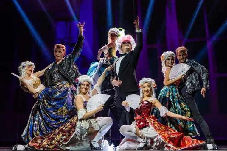 Bild: Gefeierter Tournee-Start für „FALCO – Das Musical“
