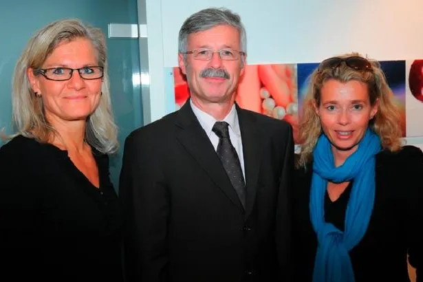 Bild: Sicherheit bei Zahnersatz aus Deutschland - 40 Journalisten informieren sich bei Böger Zahntechnik