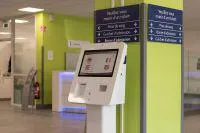 Bild: Erstes Self-Ceck-in Terminal im CHEM Niederkorn