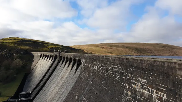 Bild: Die versteckten Kosten der Wasserkraft: Gefährdung der Biodiversität