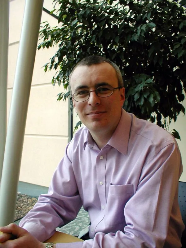 Dr. Chris Martin
