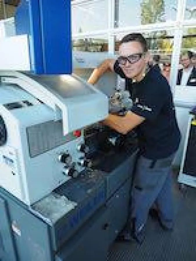 Franz Radestock, Deutscher Nachwuchsmeister Industriemechanik (Foto: WEILER Werkzeugmaschinen GmbH).