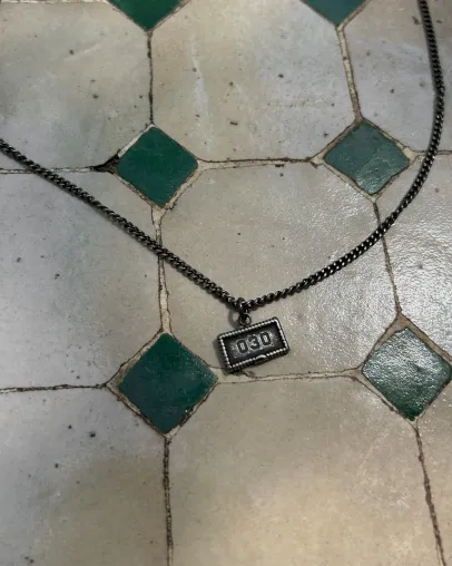 Bild: Neue 030 Berlin Halskette von Jimmy Santoro - Ein Must-Have für alle Berlin-Liebhaber