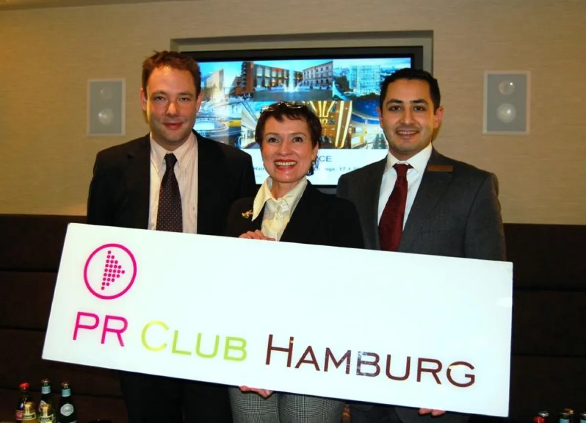 Christian Saadhoff, Dagmar Winklhofer-Bülow und Amer Sandawi im AEZ Hamburg