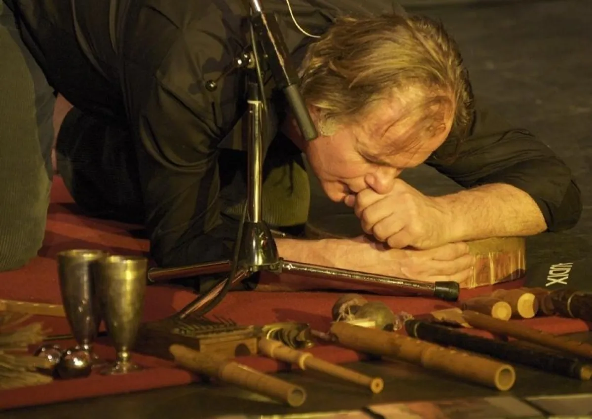 Improvisator Roland Graeter in Aktion