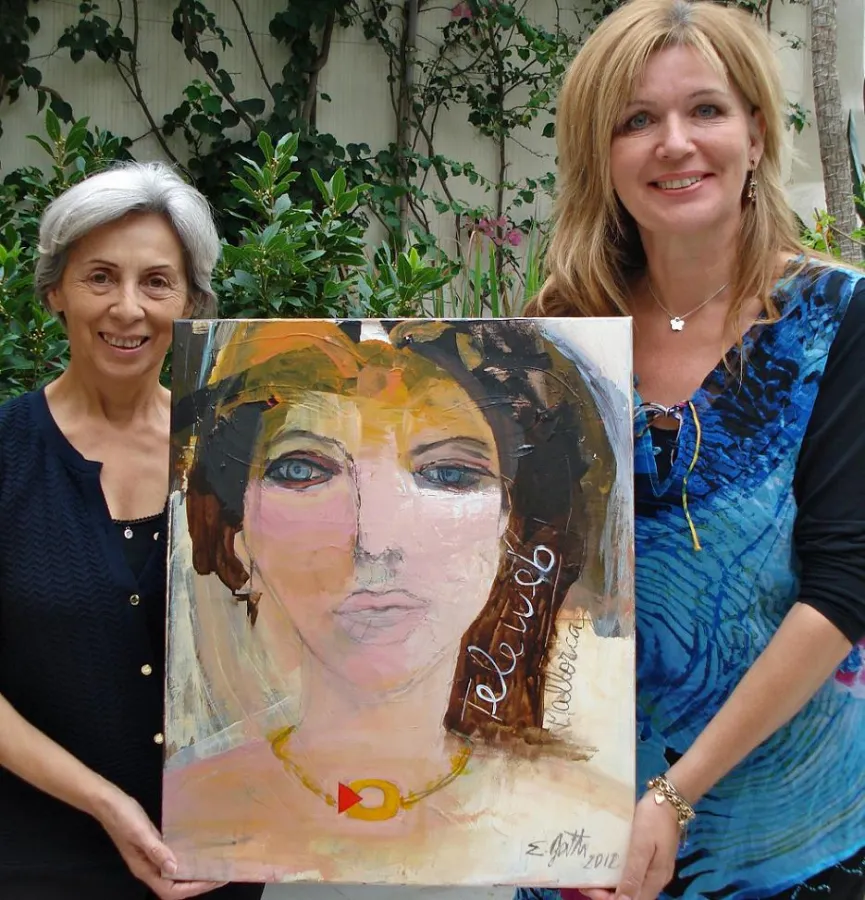 Ein Original von Elena Gatti (l.) zum 15. Firmengeburtstag von Teleweb+