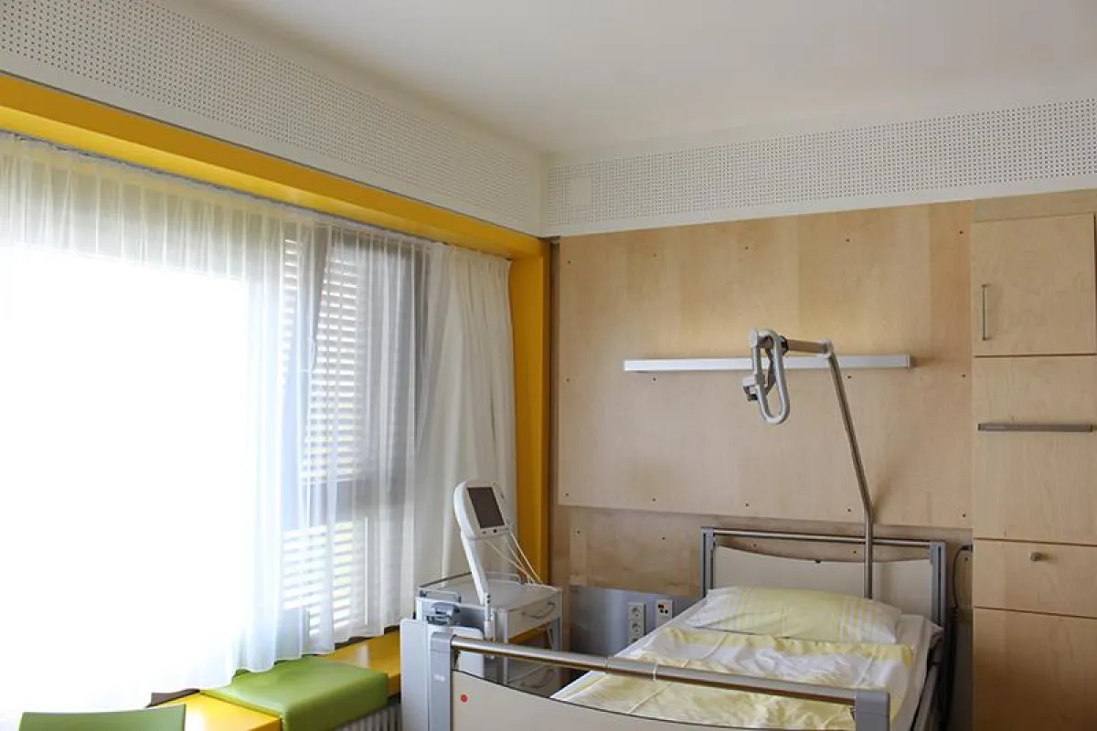 Hoher Patientenkomfort im Klinikum dank Putzkühldecken mit BEKA Kapillarrohrmatten (Foto: BEKA)