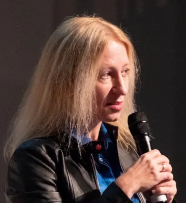 Bild: ahc-Gründerin Sophia Hatzelmann in den Wirtschaftsbeirat von Baden-Württemberg international (bw-i) berufen