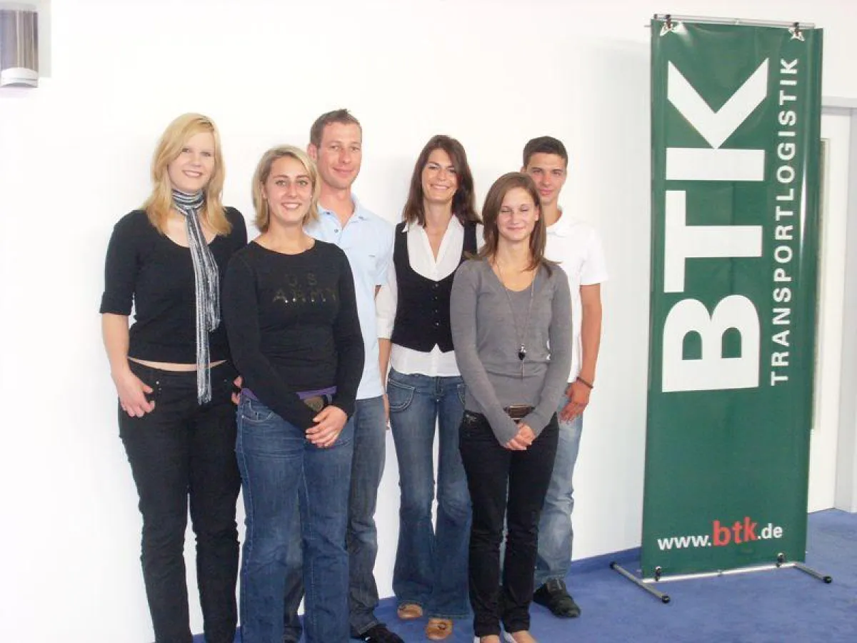Neue Azubis der BTK von links nach rechts: Natalie Pietsch, Eva Maria Horn, Franz Neuner, Eva Hehn-Vojnikova, Elisabeth Huber, Philipp Bednorz