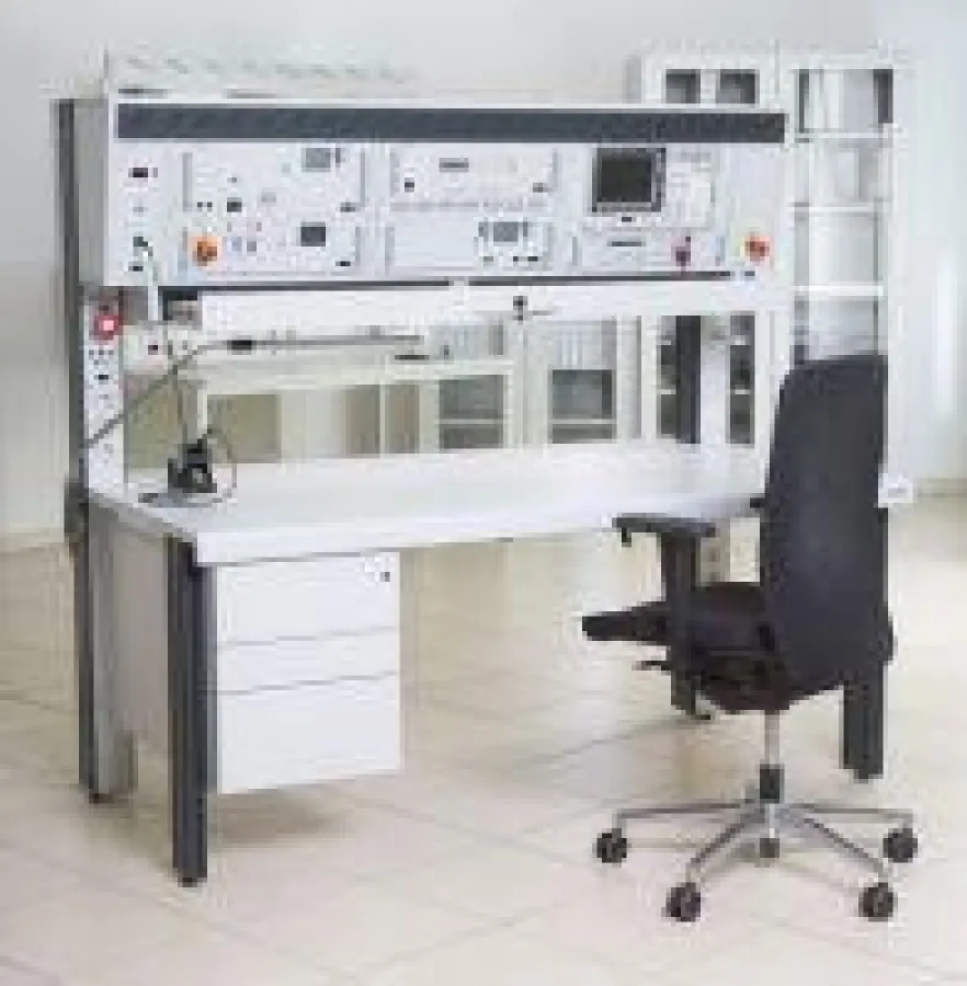 Labor Säulentisch mit 19 Zoll