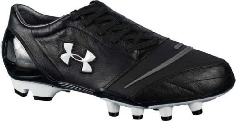Bild: Funktionstextilhersteller Under Armour startet mit erster Fußballschuh-Kollektion