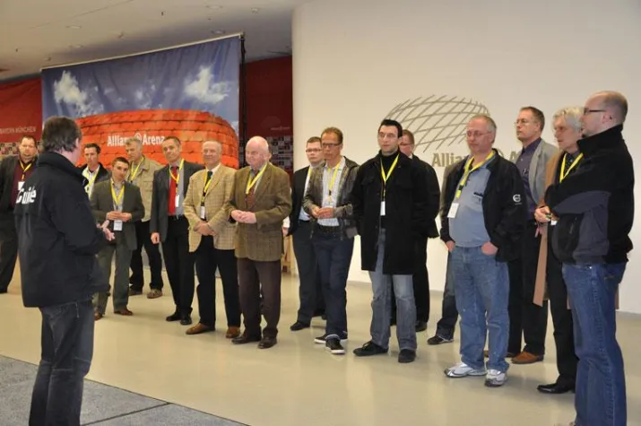 Bild: Sportlich: YellowFox Roadshow 2010 im Zeichen des Fußballs