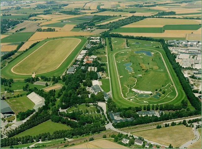 Bild: Alle deutschen Galopprennbahnen live auf Equi8.de